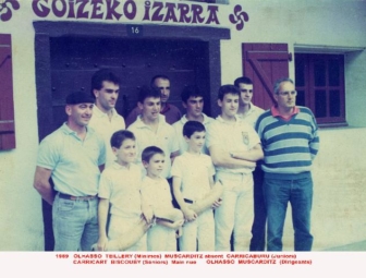 1989_photo_groupe_ Goïzeko_Izarra