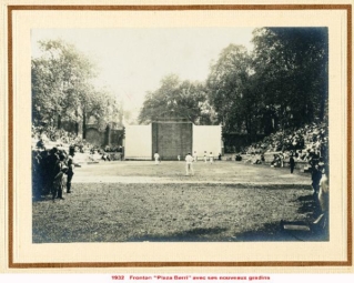 1932_fronton_avec_nouveaux_gradins